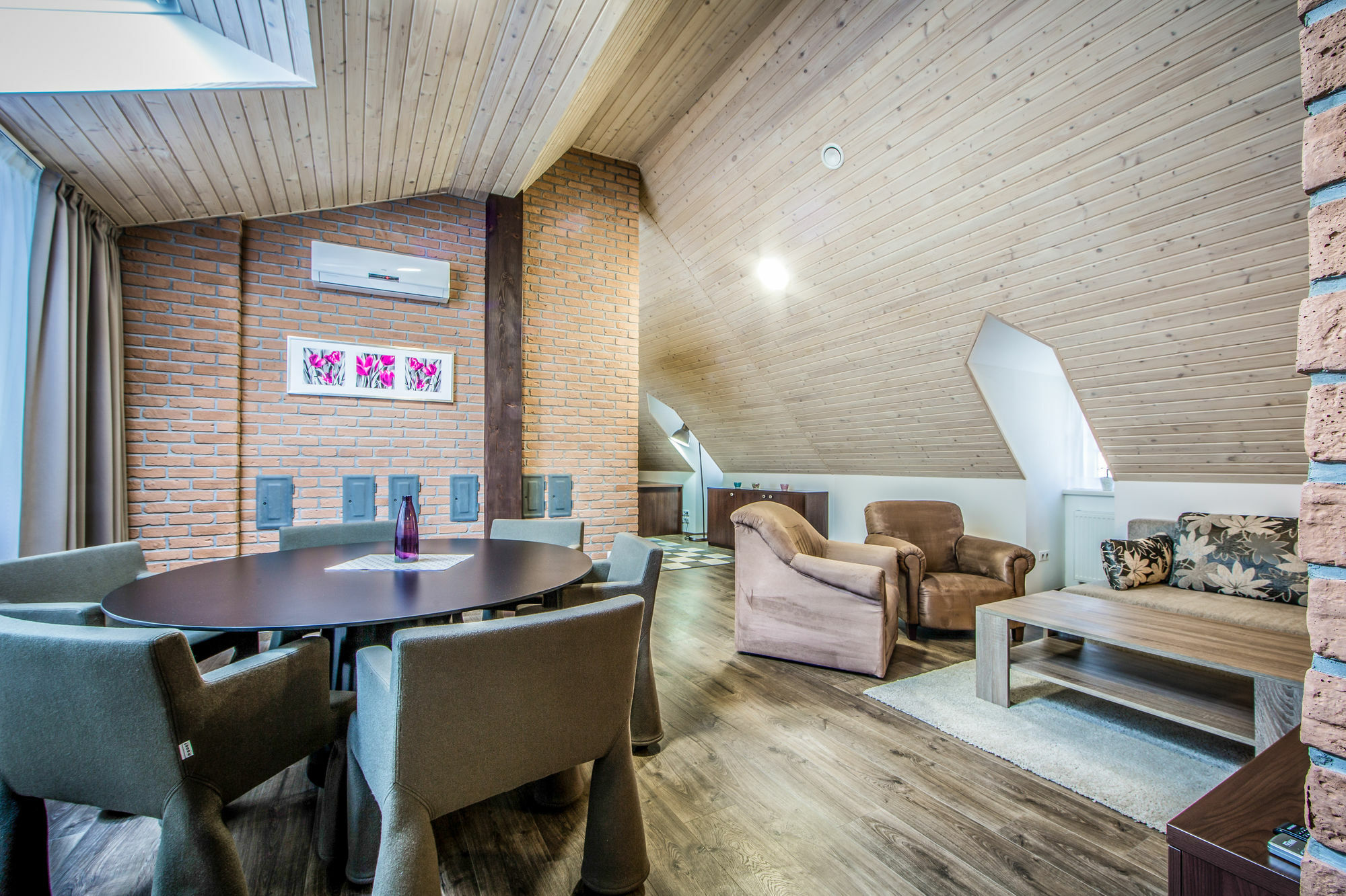 Aplend City Bastova 1 Bratislava Bagian luar foto